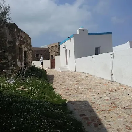 Renovated Old Traditional House Semesterbostad