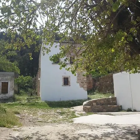 Renovated Old Traditional House Hébergement de vacances *