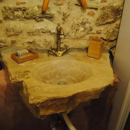 Дом отдыха Renovated Old Traditional House *