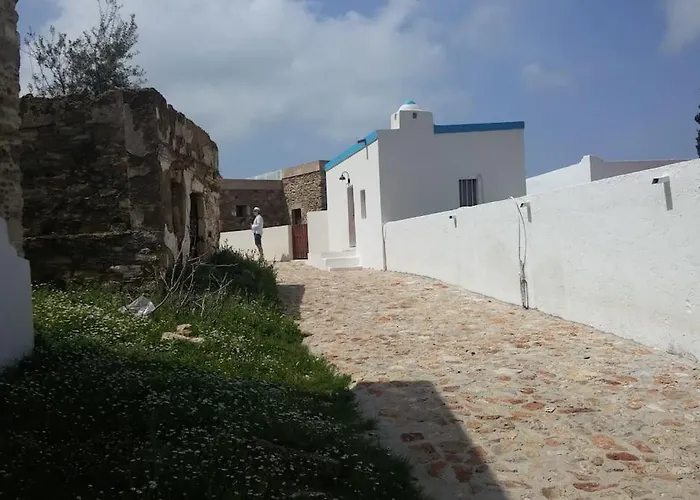 Renovated Old Traditional House Hébergement de vacances