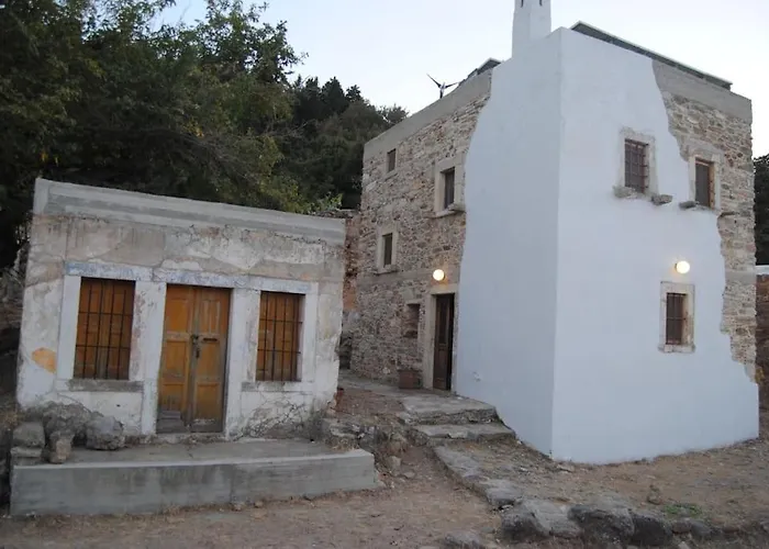 Renovated Old Traditional House Hébergement de vacances *